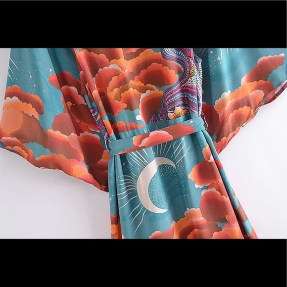 Kimono Robe Duster in Green with Cosmic Display Open Front, Matching Belt - Picture 6 of 8